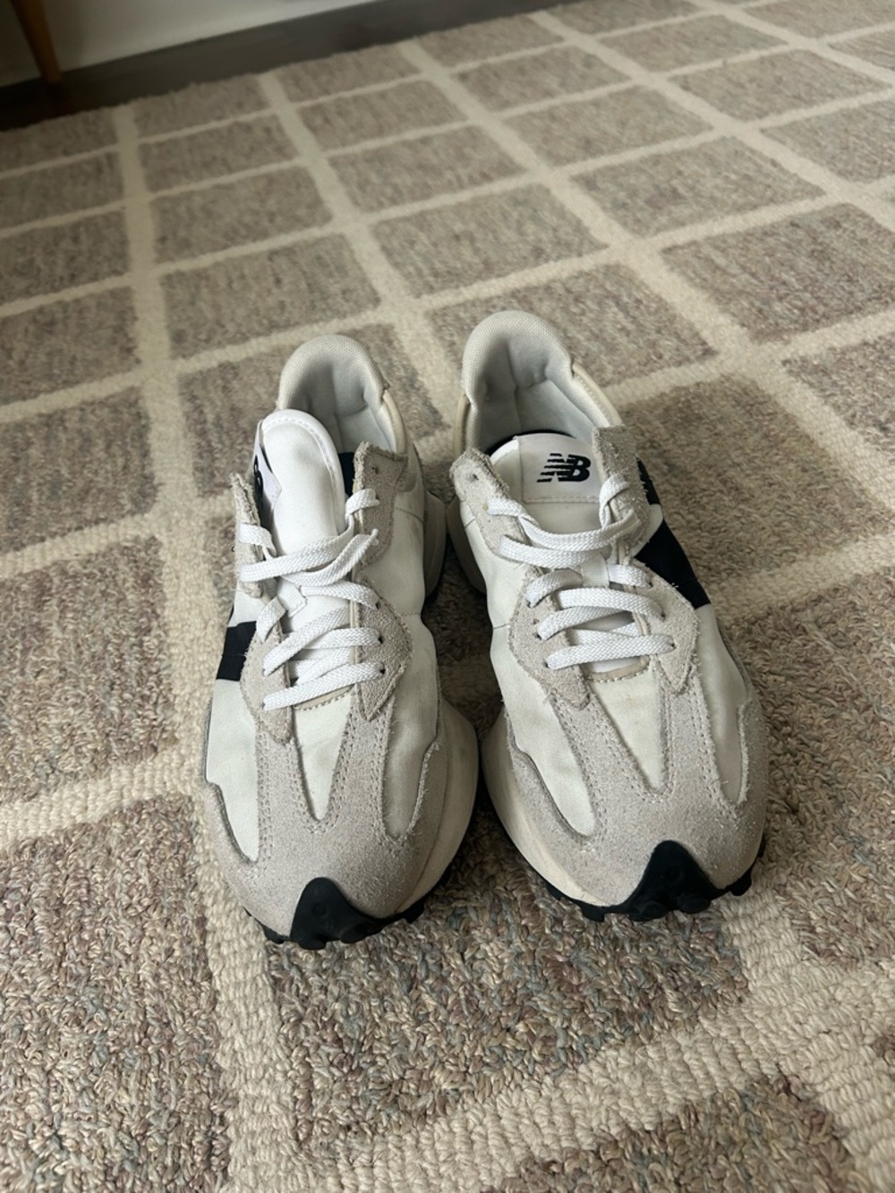 New Balance Women’s 327 Sneakers - Picture 5 of 7